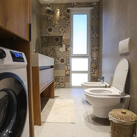 Urban Oasis San Pietro Apartment *